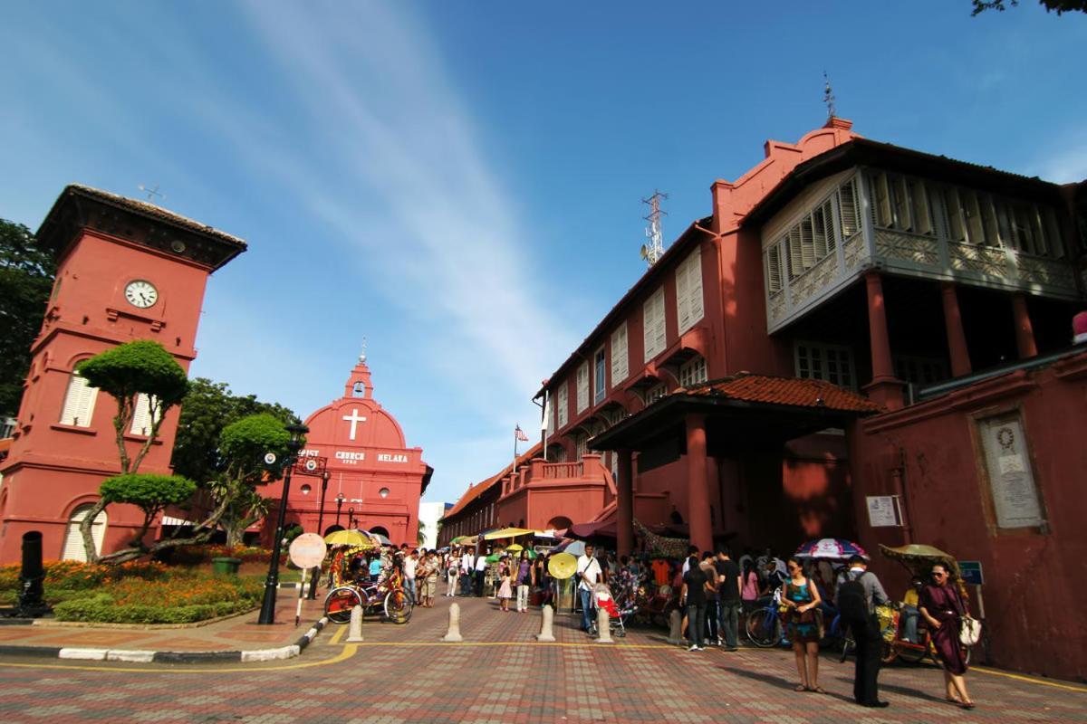 Fairway Hotel Malacca Exterior photo